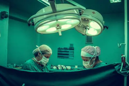 Pisa, il primo ospedale al mondo a ottenere due fegati sani da uno malato