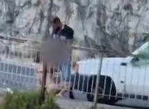 Choc a Positano, atti osceni in strada: coppia rischia pesante multa