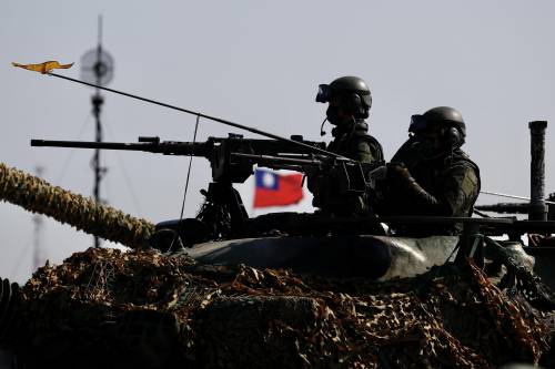 "Pronti alla guerra". E la Cina lancia missili verso Taiwan