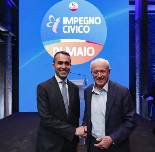 "Impegno Civico esiste già". Arriva la diffida: guai per Di Maio