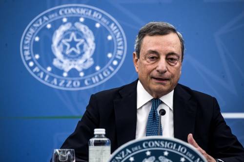 Draghi non esclude il ritorno e rivendica la sua "agenda": credibilità all’estero