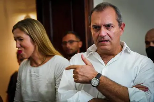 De Magistris choc: "Israele più terrorista di Hamas"