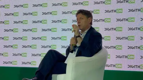 Al via le parlamentarie 5s. Scontro sulla data del voto