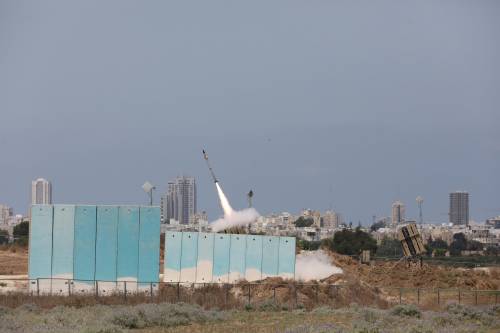 "400 razzi in un giorno": continua l'escalation a Gaza