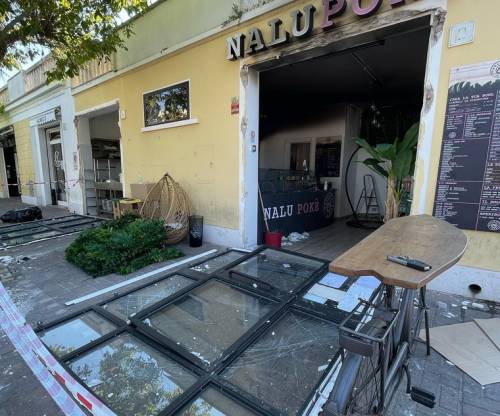 Attentato esplosivo al ristorante pokè: l'ombra del racket a Ostia