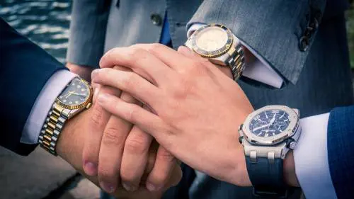 Occhio agli "strappatori": ecco gli orologi più rubati