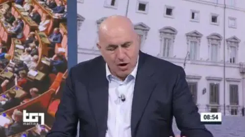 "Ha votato contro..:", "Non faccia la parte...". Scontro tv tra il conduttore e Crosetto