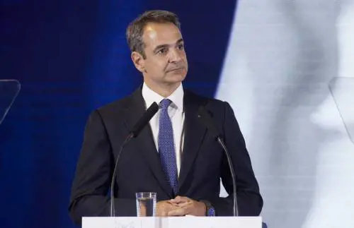 Mitsotakis e il coraggio della sfida con il via libera ai matrimoni gay