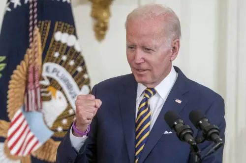 "Bomba" sui conti Usa: nuova tegola sull'amministrazione Biden