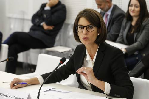 Le "mogli di..." si offendono ma non mollano i seggi sicuri