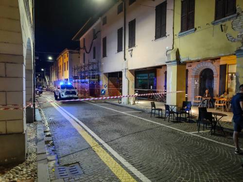 Massacrato a coltellate al bar alla festa degli artisti