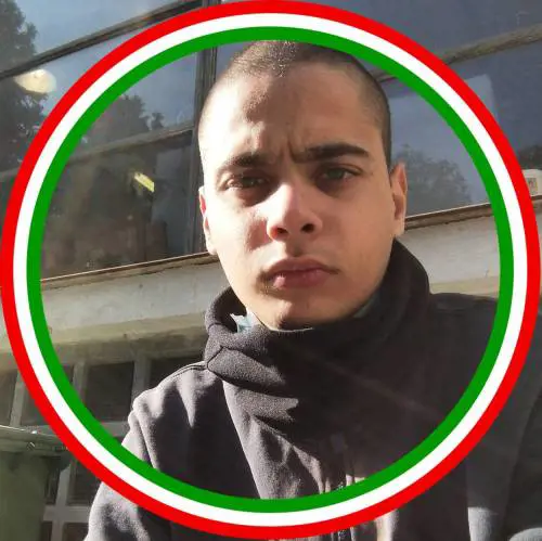 Un primo piano di Kevin Chiappalone