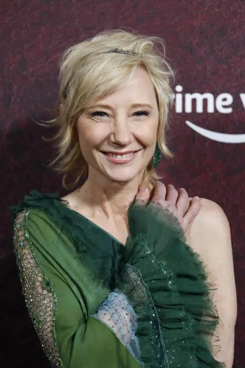 Anne Heche è morta: troppo gravi le ferite riportate dall'incidente