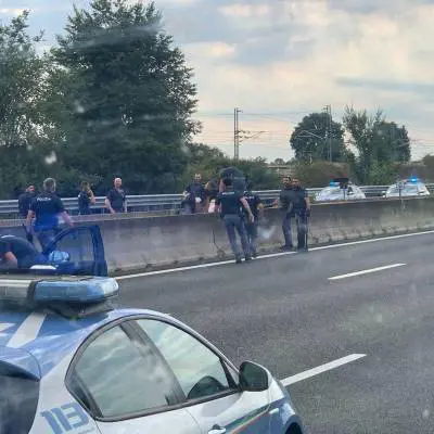 "Volevo un passaggio". Così è scattata la furia dell'egiziano sull'A1
