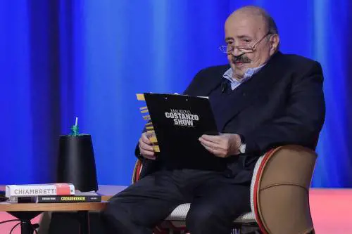 Vietato ironizzare sul gip in televisione. Condanna con risarcimento per Costanzo