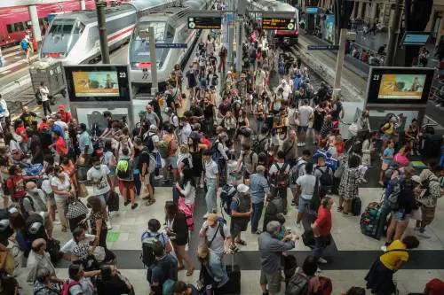 Fontana cambia marcia: "Trenord, a noi il controllo"