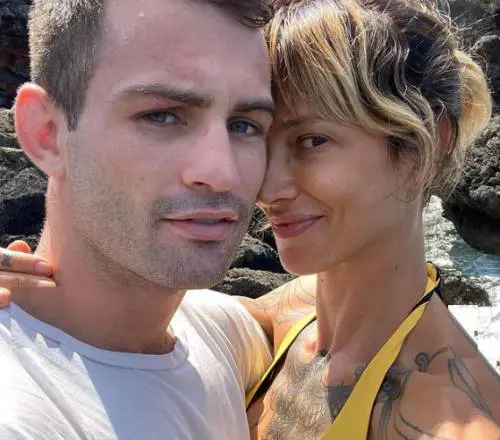 Asia Argento esce allo scoperto: chi è il suo nuovo "baby" fidanzato
