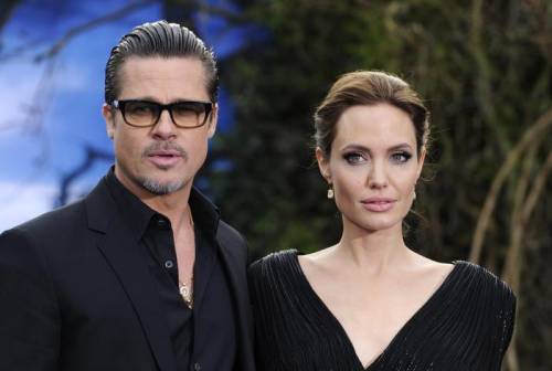 "Ridicolo". Calice "avvelenato" di Angelina Jolie per l'ex marito Brad Pitt