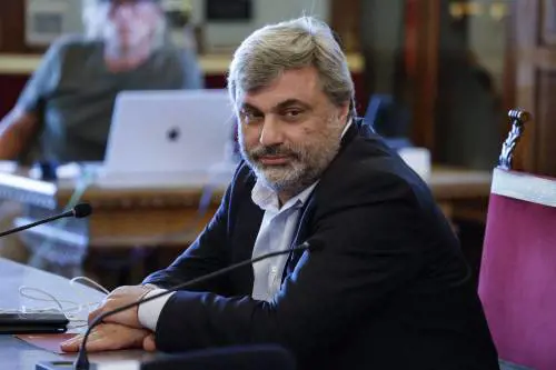 "Li ammazzo...". Gualtieri richiama l'ex fedelissimo Ruberti dopo il video choc