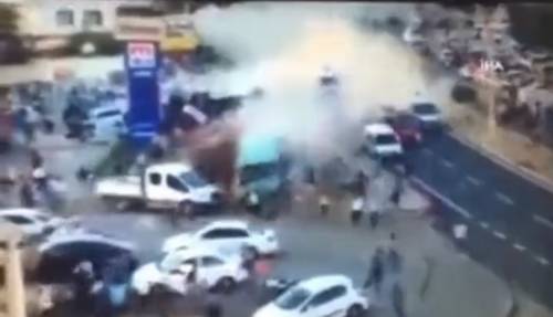 Camion sulla folla in Turchia: 16 morti e 29 feriti