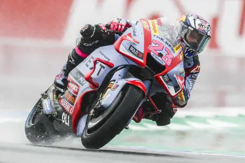 La MotoGP orfana di Vale & C. non piace più. Ma l'ItalDucati sogna con la Bestia e Pecco