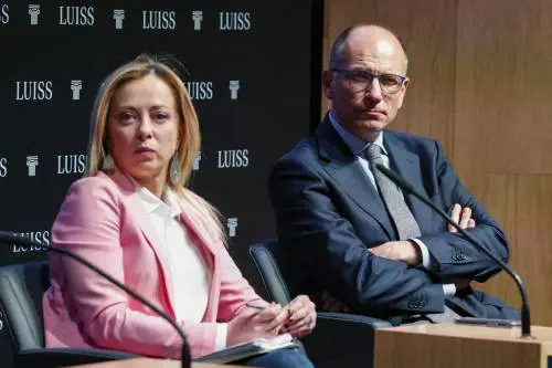 Letta non è un leader, le offese sinistre a Meloni e Dugin: quindi, oggi...
