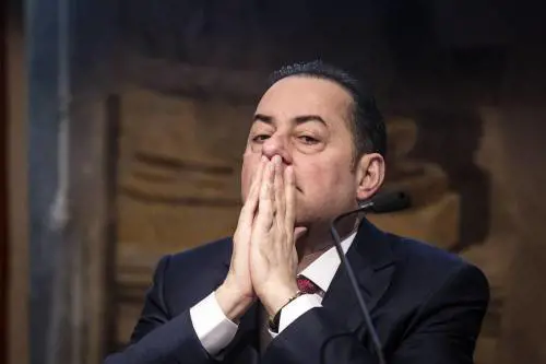 Emorragia di iscritti nel Pd: Pittella "atterra" da Calenda