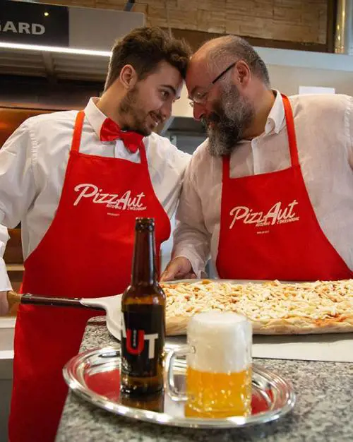 L'integrazione si fa anche con una pizza