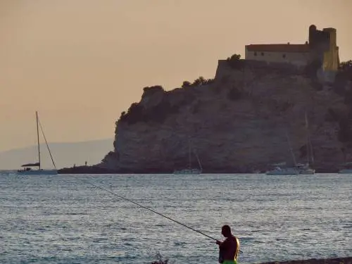 Castiglione della Pescaia, un viaggio tra natura e antichità