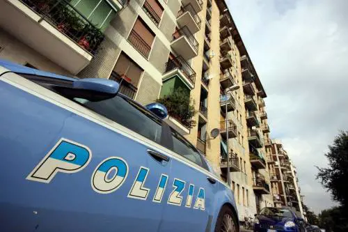 Violentata in centro e in pieno giorno. Arrestato un marocchino di 26 anni