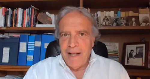 L'indiscrezione su Enrico Montesano: "Nel cast di Ballando con le stelle"