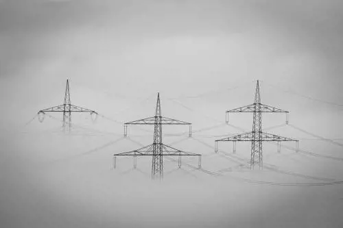 La Francia verso il "taglio" dell'elettricità all'Italia: cosa può succedere ora 