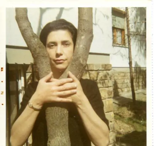 Ecco la poetessa che parla al cuore