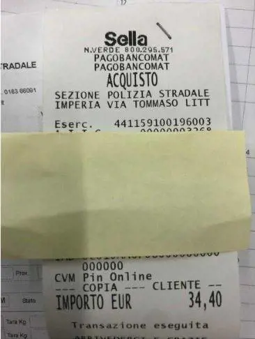Commerciante paga la multa con il Pos e gli addebitano 5 euro
