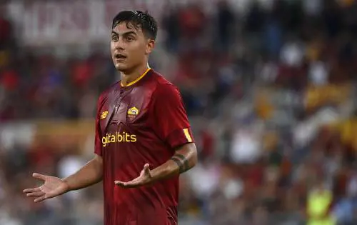 Cento Dybala, una doppietta per Mourinho capolista
