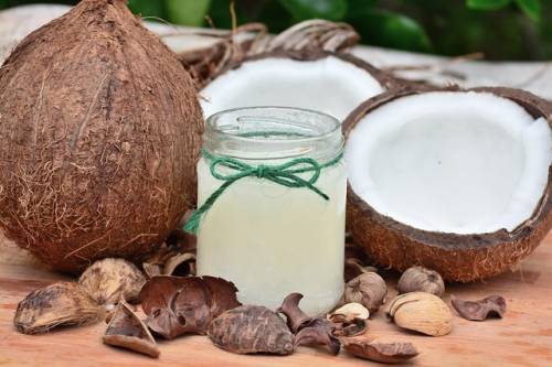 Acqua di cocco, proprietà e benefici preziosi