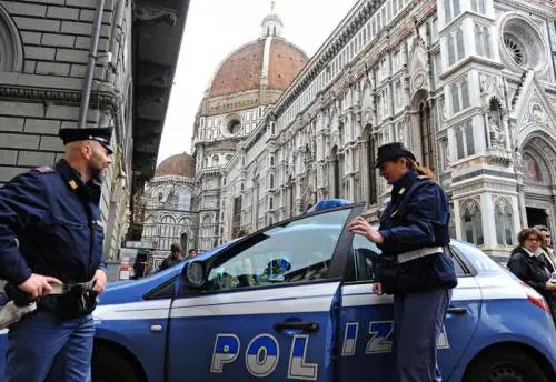 Una volante della polizia a Firenze
