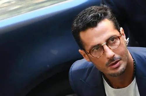 Il tribunale blocca l'evento di Corona in discoteca: ecco cosa è successo