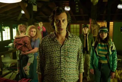 “White Noise”: Venezia apre con la satira filosofica sulla paura della morte