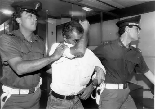 Un omicidio dimenticato nella notte delle bombe