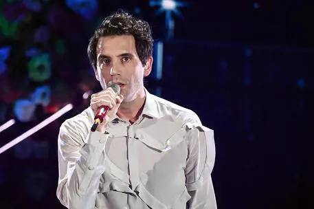 Mika rinvia il tour. Giallo e polemica sulle motivazioni