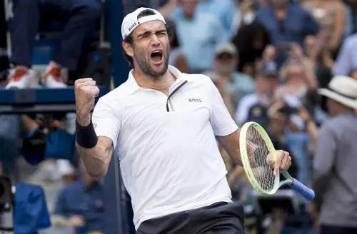 Berrettini, prova di forza: vola agli ottavi