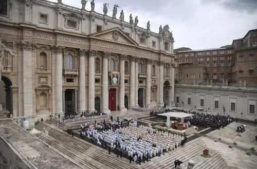 Papa Luciani è beato: "Col sorriso ha trasmesso la bontà del Signore"