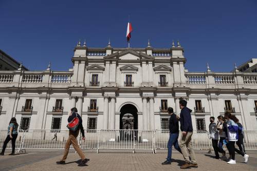 Passo indietro del Cile: bocciata la Costituzione. Resta quella di Pinochet