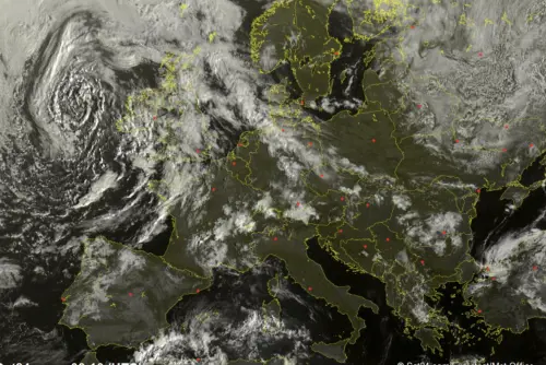 I cicloni dall'Atlantico, l'uragano, il caldo: occhio al clima dei prossimi giorni