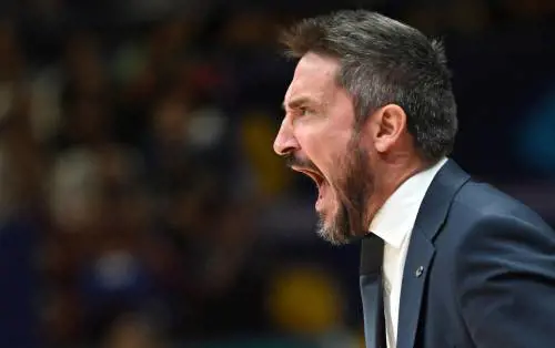 Volley, rugby e basket: l'Italia delle mani dà una lezione a quella che usa i piedi