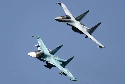 "Intercettati bombardieri Usa". Si infiamma il duello sul Baltico