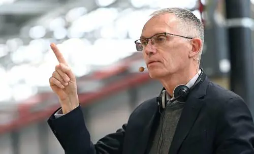 Stellantis, Fiom Cgil: "Tavares ci incontri e discuta di fabbriche"