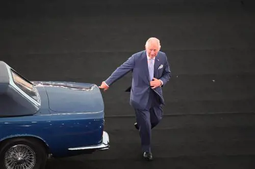 L'educazione, i bulli, gli amori: ecco le cose da sapere su Re Carlo III