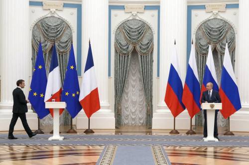 Zaporizhzhia e grano: Macron chiama Putin e tenta la mediazione